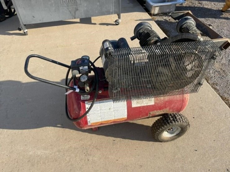 magna-force-20-gallon-portable-air-compressor-image-1