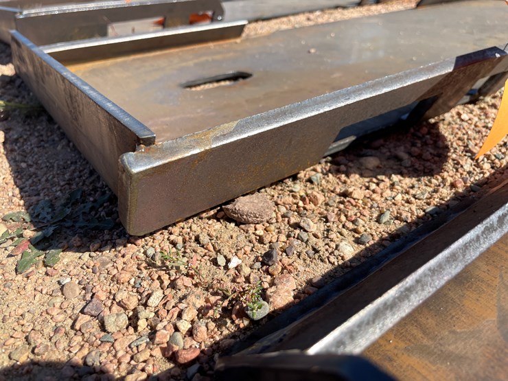 #4126-•-universal-adaptor-plate-image-5