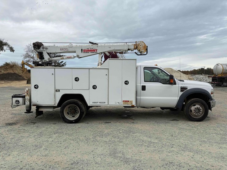 2007-ford-f550-image-3