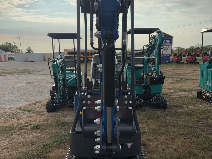 mini-excavator-mx12r-image-8