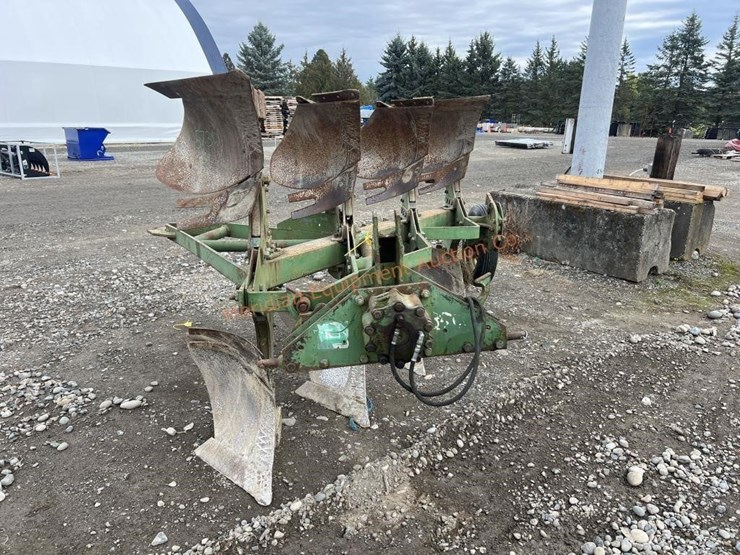 john-deere-4200-image-3