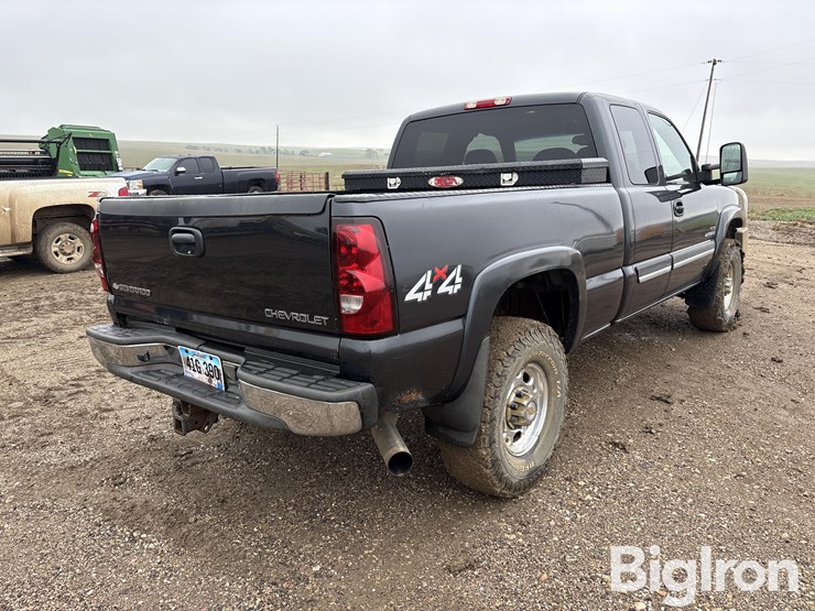 2003-chevrolet-silverado-2500-image-5