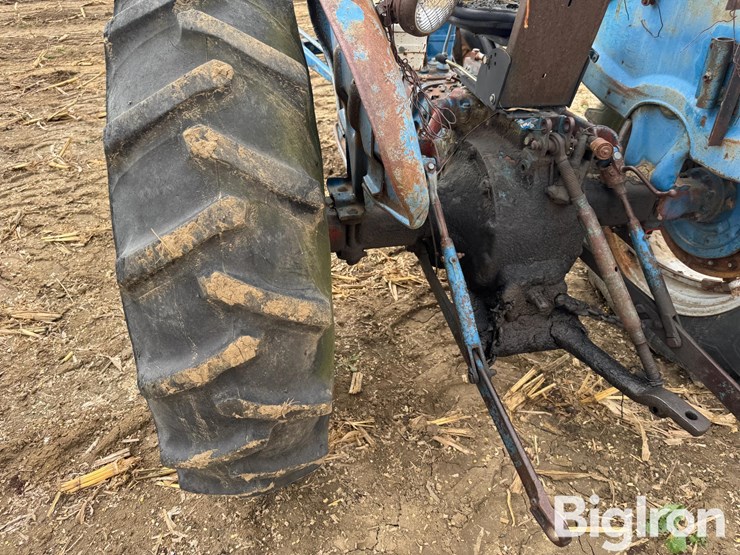 1966-ford-3000-image-15