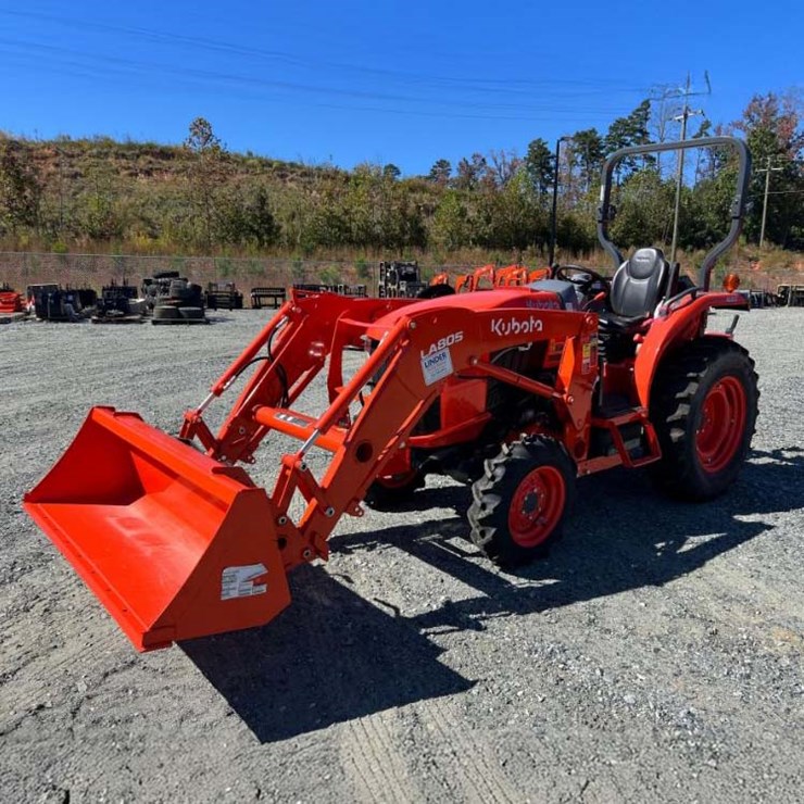 2023 KUBOTA L3560