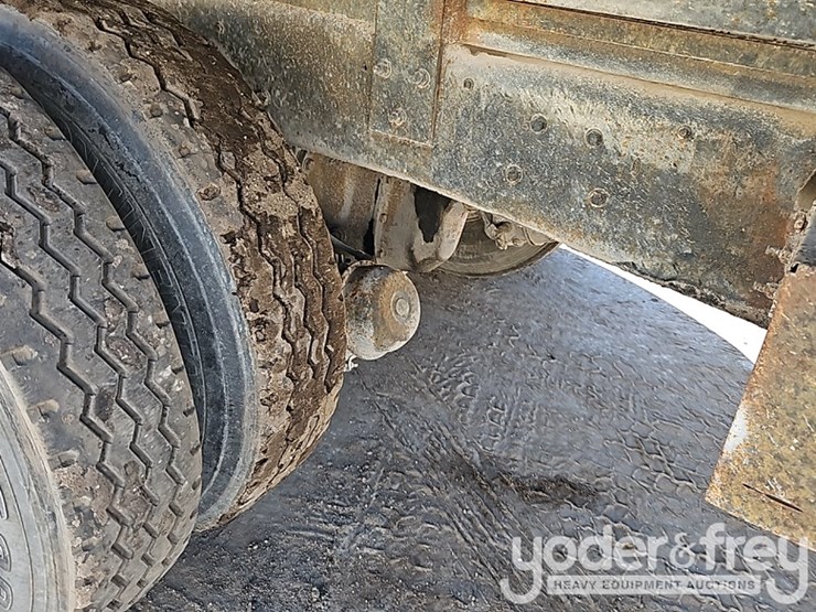 1988-ford-lt8000-image-10