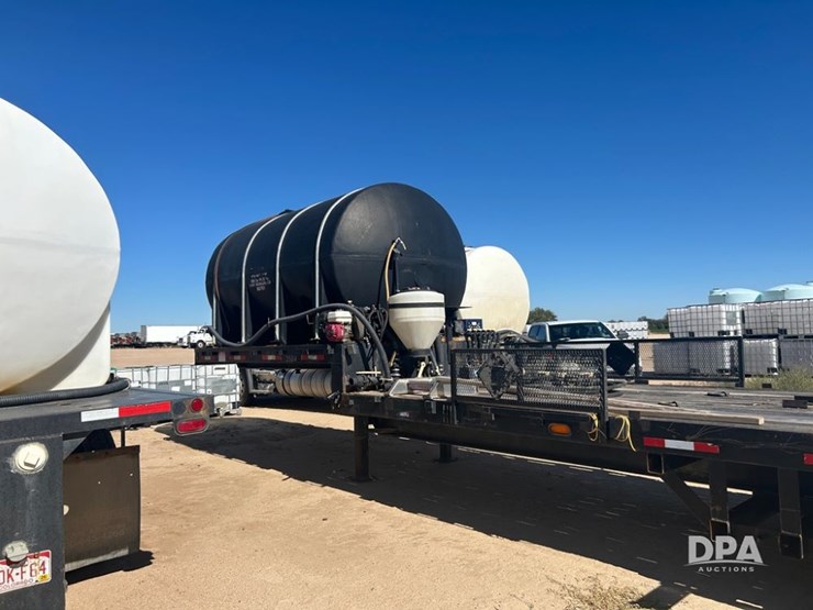 2012-neville-trailer-image-5