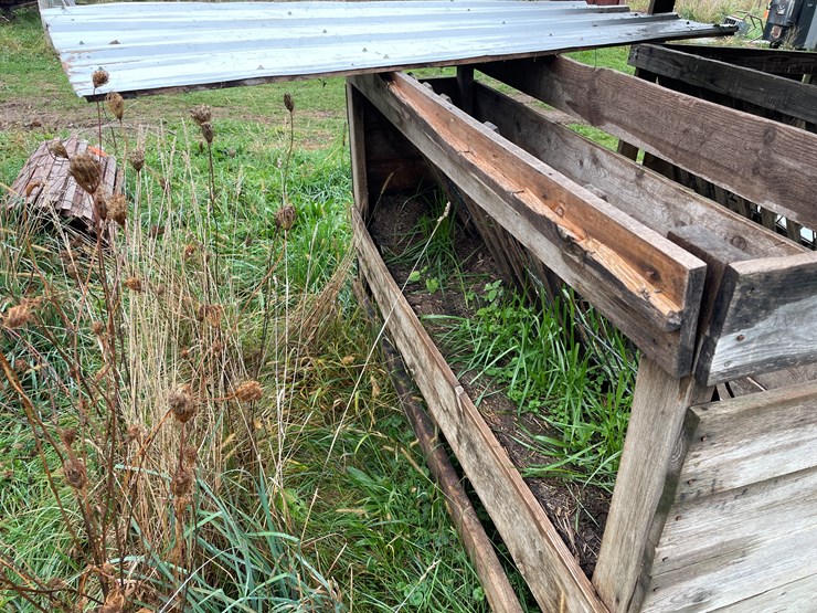 #9617-•-(3)-feeders-image-18