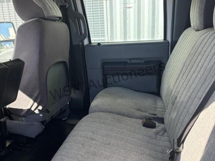 2016-ford-f550-image-27