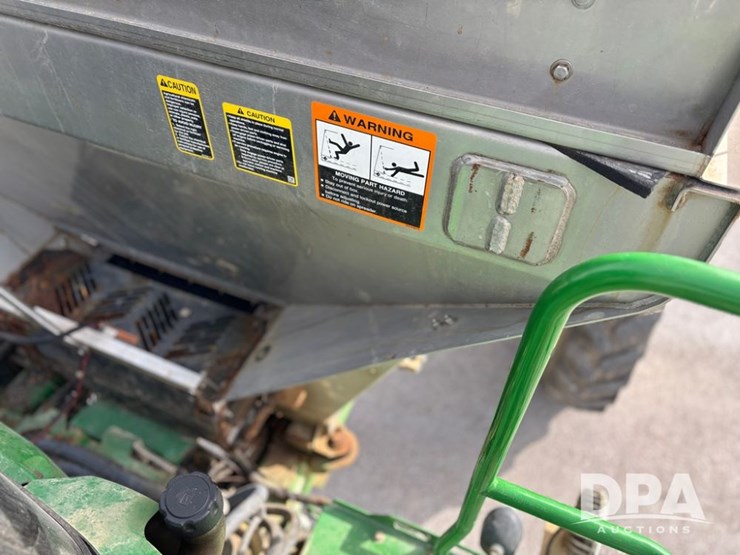 2019-john-deere-r4038-image-82