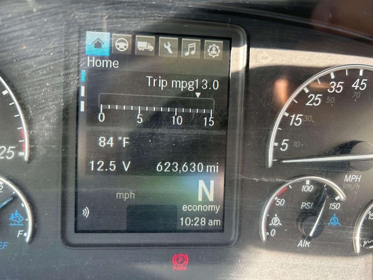 2021-freightliner-cascadia-116-image-6