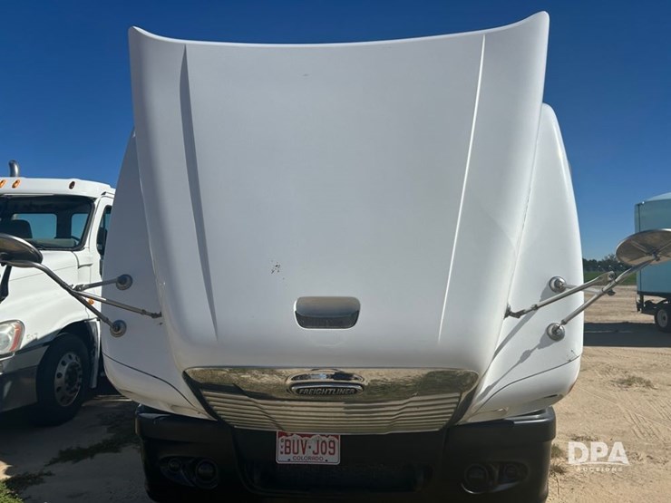 2006-freightliner-century-dry-truck-(cp1180-unit-16052)-image-27