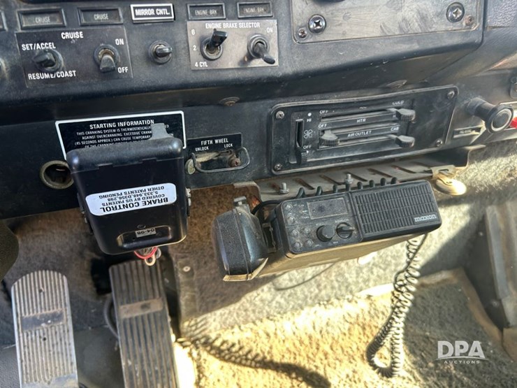 1991-international-9400-image-40