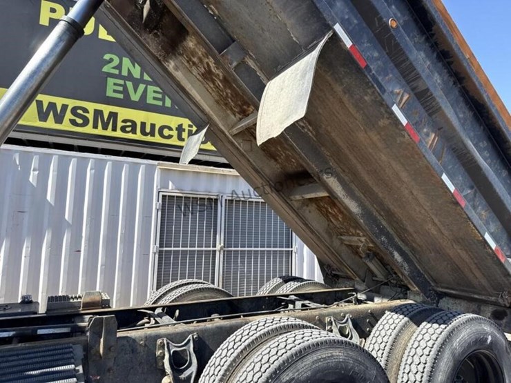 international-9400-image-43