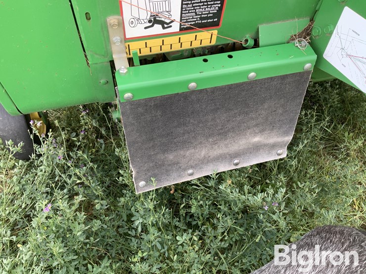 2006-john-deere-567-image-12