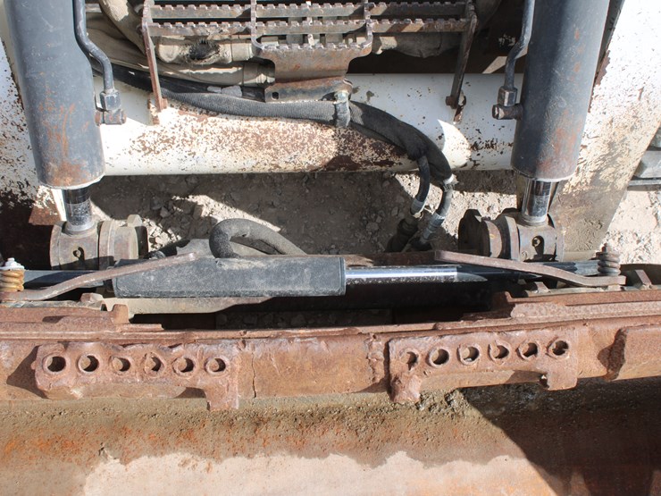 bobcat-t870-image-53