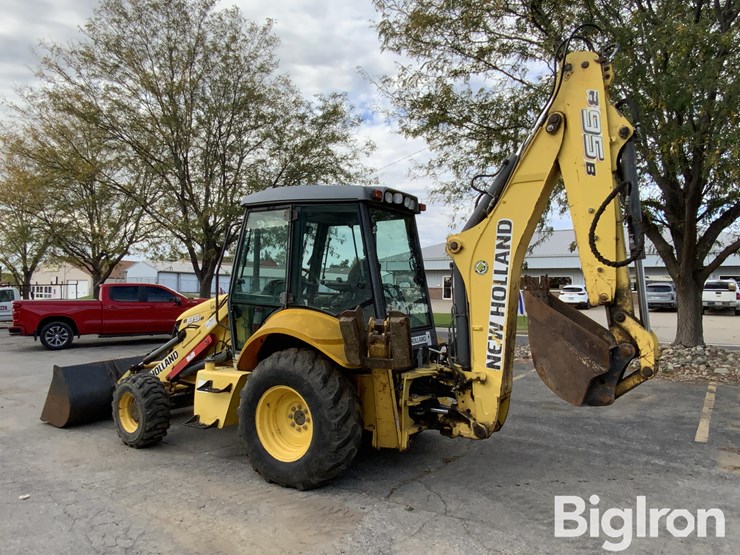 2005-new-holland-b95b-image-7