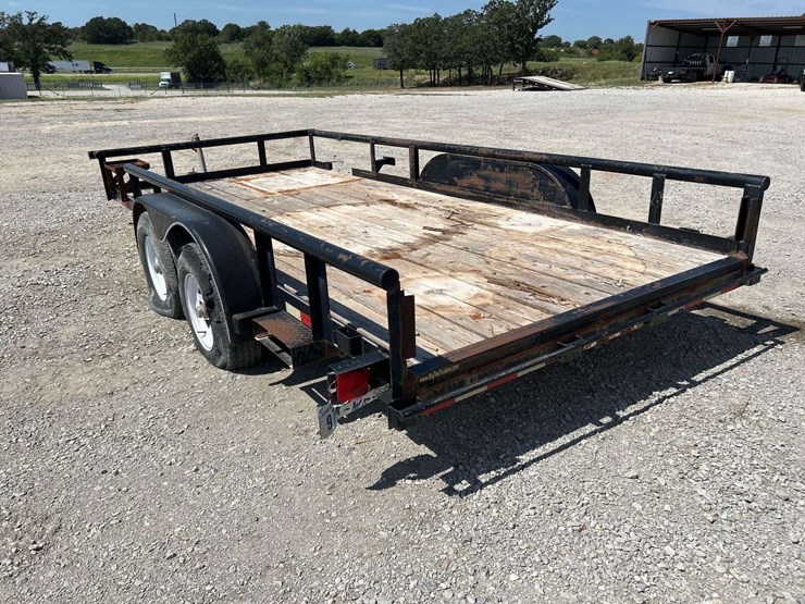 2003-big-tex-10pi-16ft.-t/a-pipe-top-utility-trailer-image-2