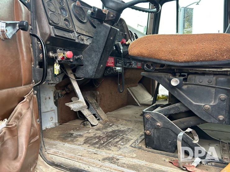 1992-international-9400-image-50