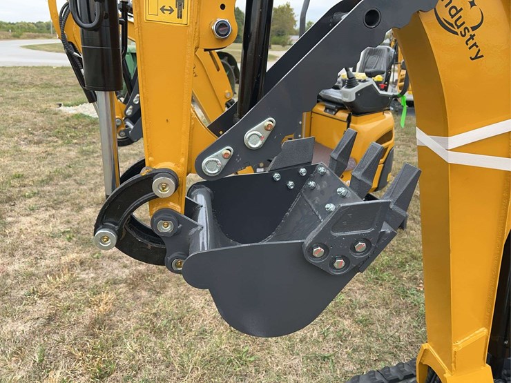 mini-excavator-qk20r-image-8