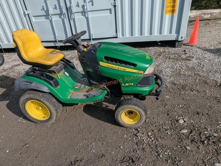 john-deere-175-image-11