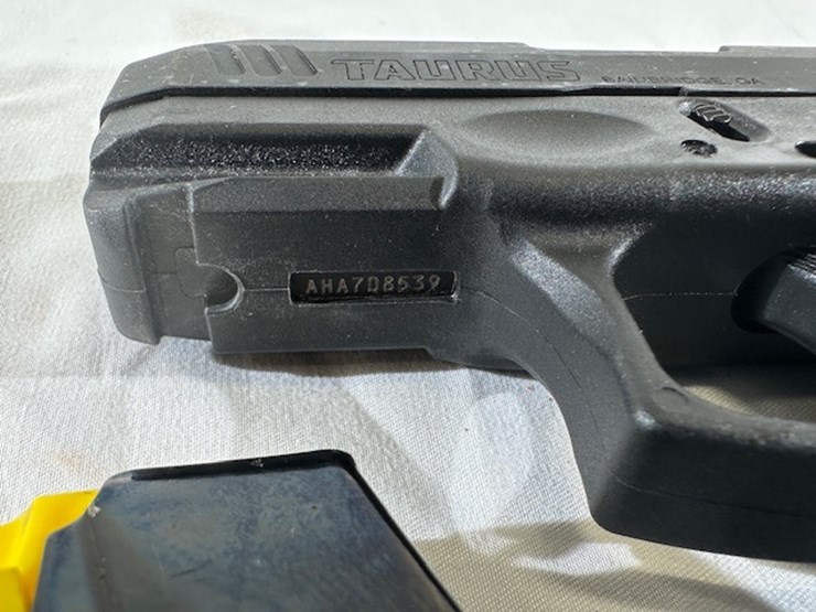 #2025-00068-•-taurus-g3c-pistol-image-47