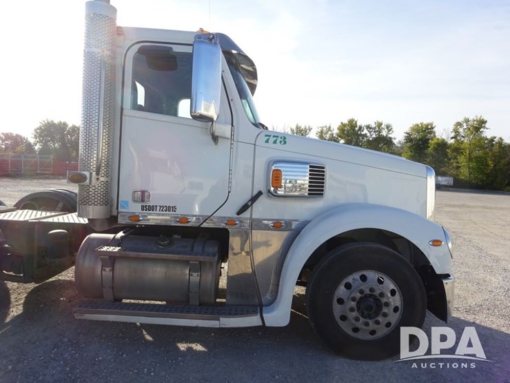 2018-freightliner-coronado-day-cab-glider-truck-(pz13996,-unit-773)-image-67