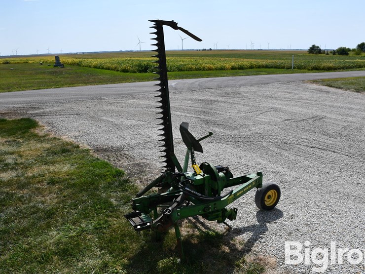 john-deere-30-image-1