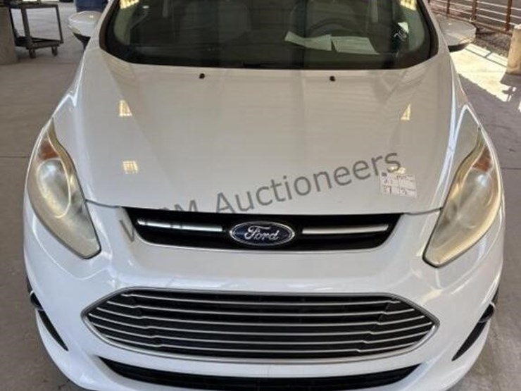 2013-ford-c-max-hybrid-wagon-image-3