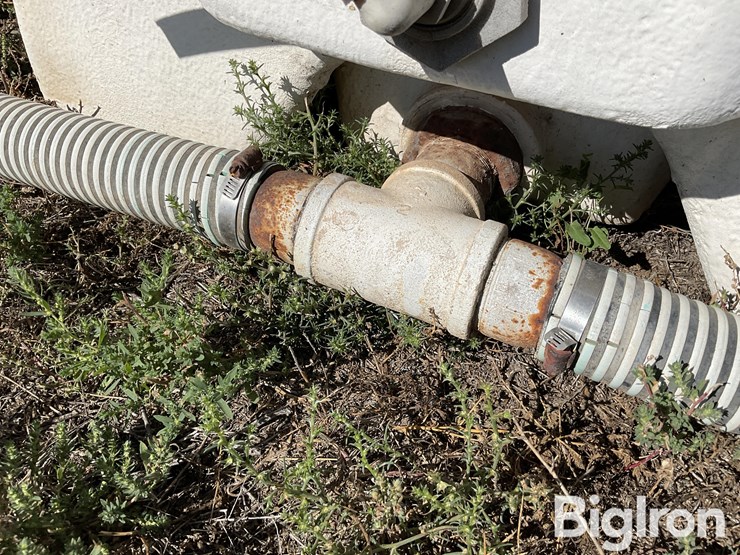 1600-gallon-liquid-fertilizer-poly-tank-image-11