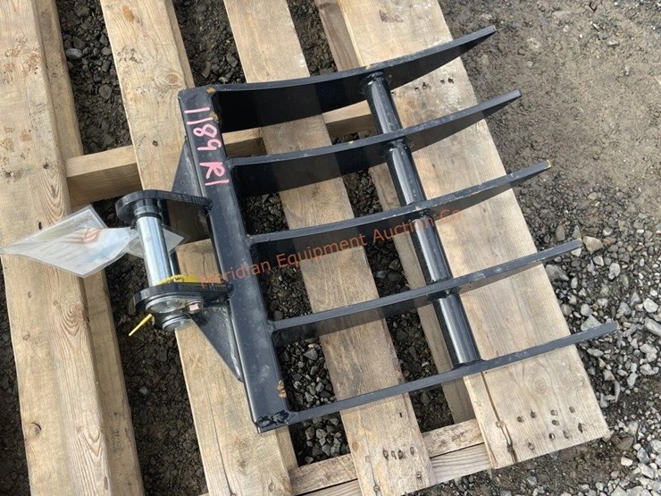 ir-mini-excavator-rake-image-2