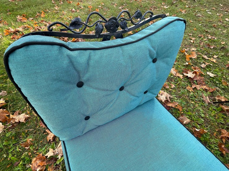 #6633-•-antique-iron-furniture-image-8