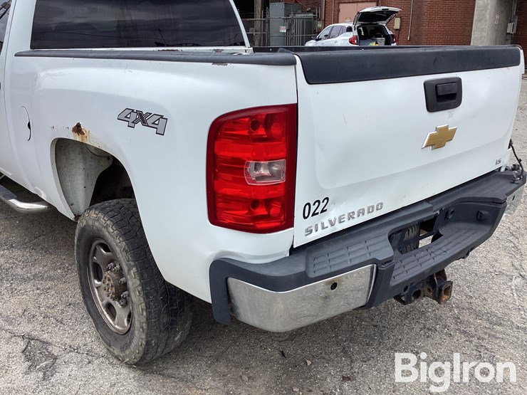 2013-chevrolet-silverado-2500-image-20