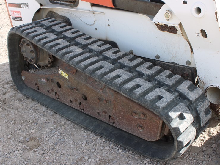 bobcat-t870-image-44
