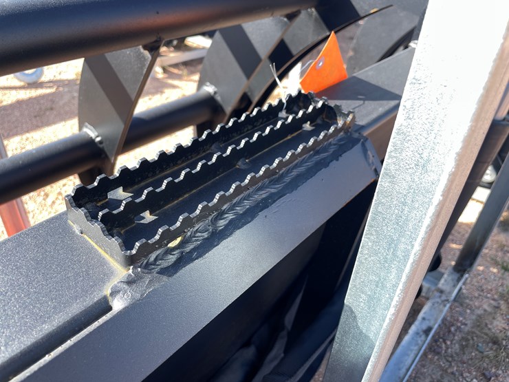 #4101-•-78"-heavy-brush-grapple-bucket-attachment-image-14