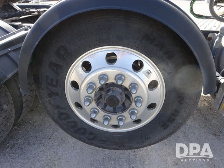 2018-freightliner-coronado-day-cab-glider-truck-(pz13985,-unit-775)-image-59