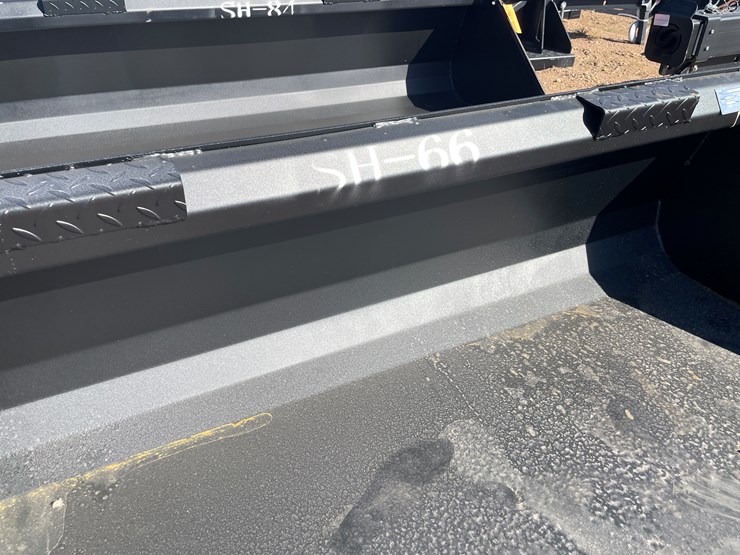 #4105-•-66"-bucket-attachment-image-4