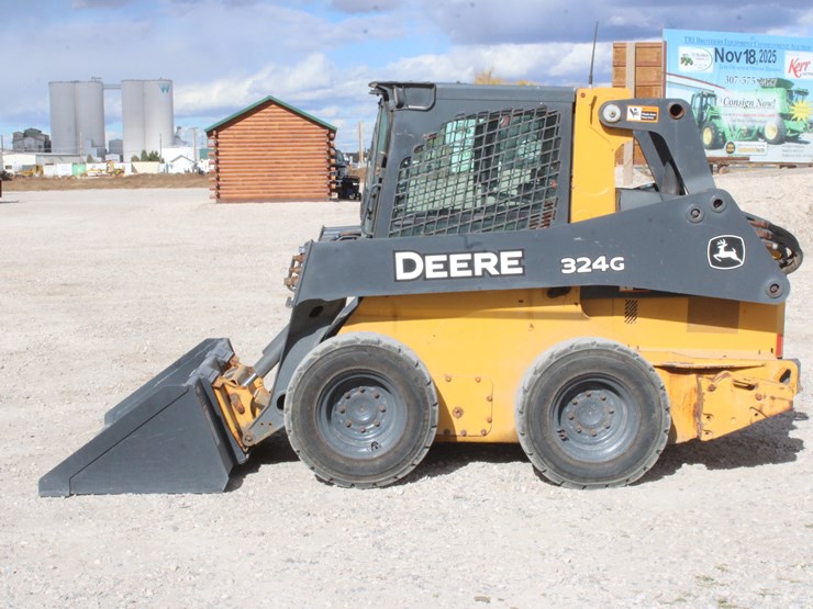 deere-324g-image-2