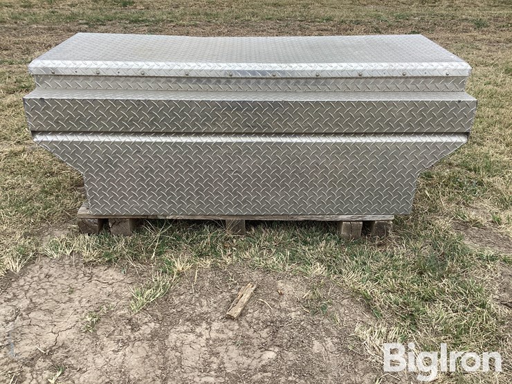 john-deere-24-image-6