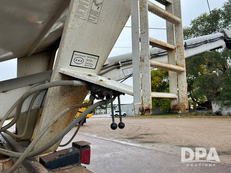 1992-international-9400-image-38