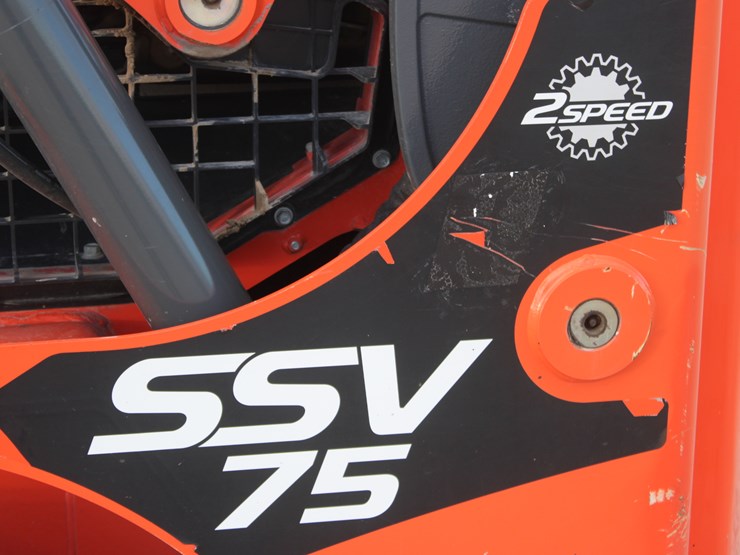 2023-kubota-ssv75-image-27