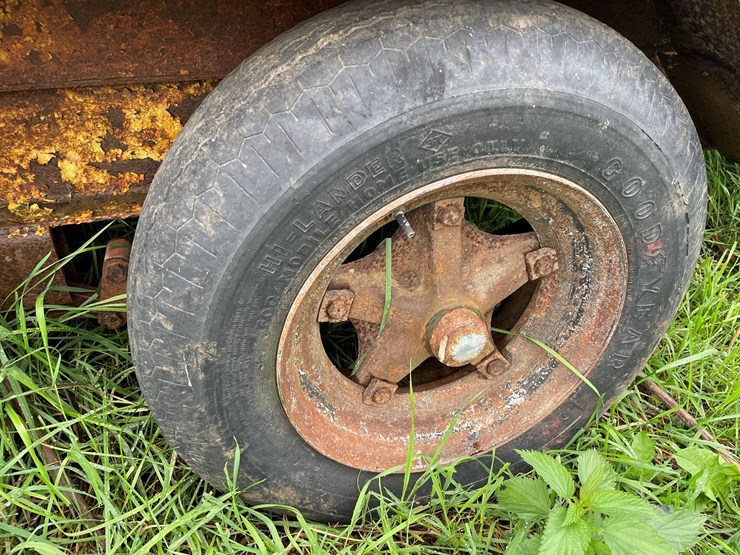 #8106-•-18'-trailer-image-18