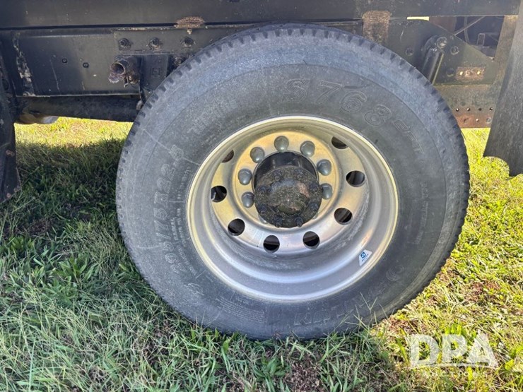 2013-kenworth-t370-image-29