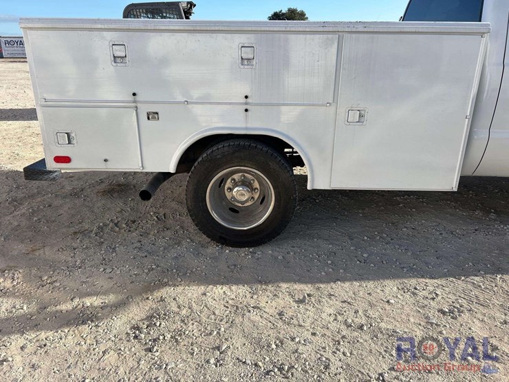 2005-ford-f350-image-25