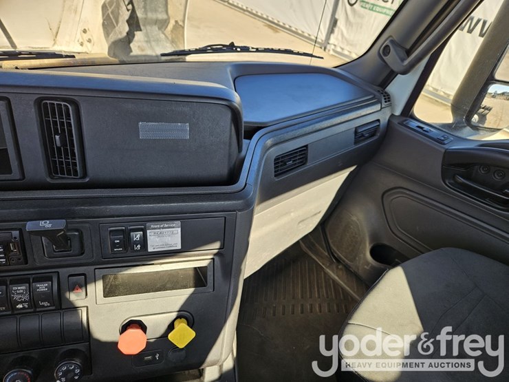 2019-international-lt-image-32