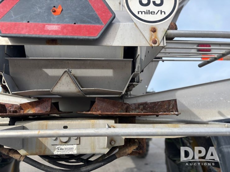 2019-john-deere-r4038-image-66