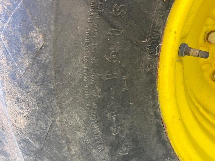 john-deere-680-image-13