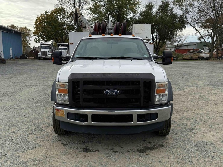 2007-ford-f550-image-2