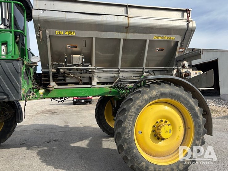 2019-john-deere-r4038-image-19