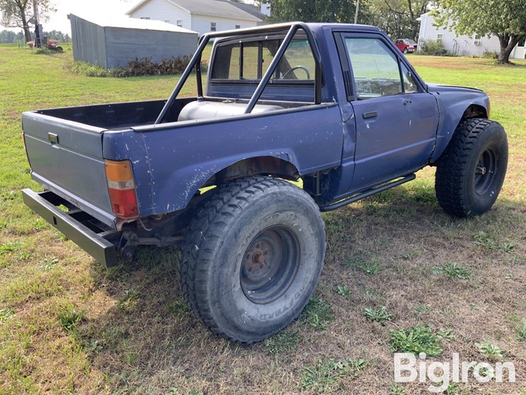 1986-jeep-fc170-image-5