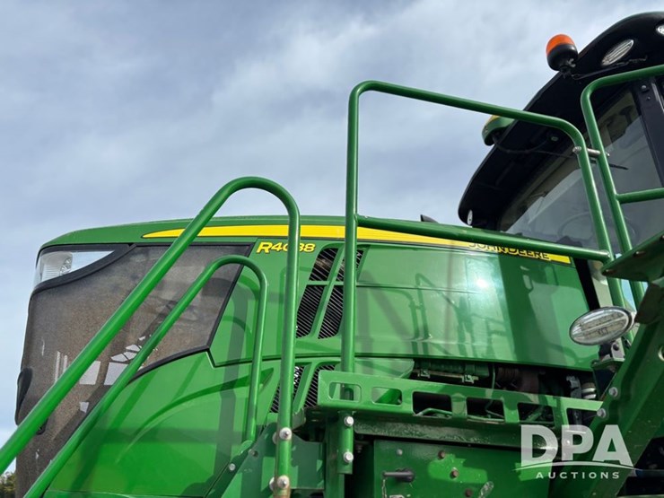 2019-john-deere-r4038-image-36
